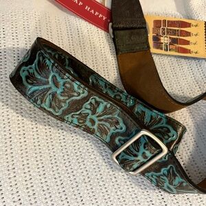 NWT Patricia Nash Turquoise and Brown Floral adjustable up-to 60" Guitar Strap